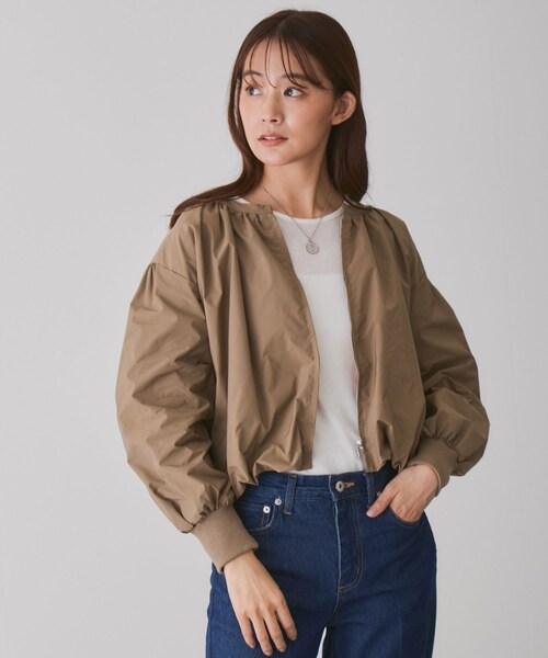 Jayro（ジャイロ）の「ノーカラーギャザーブルゾン（ブルゾン・レディース・ブラック/ベージュ系/カーキ・M）」の3枚目の写真