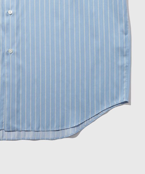 ADAM ET ROPE'（アダムエロペ）の「【AURALEE/オーラリー】COTTON SILK STRIPE SHIRT（シャツ/ブラウス・メンズ・ライトグレー/ブルー系・3/4/5）」の21枚目の写真