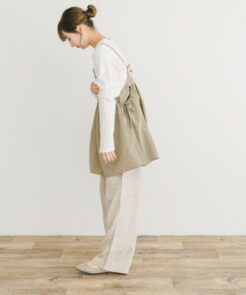 ITEMS URBANRESEARCH(アイテムズ アーバンリサーチ)の「ポケットギャザーキャミ(キャミソール・レディース・BEG/CHA・FREE)」の17枚目の写真