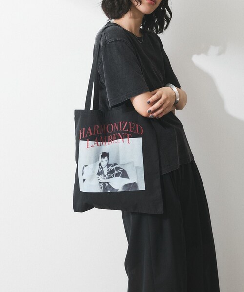 ADAM ET ROPE'（アダムエロペ）の「【WEB限定】RECORDSプリントトートバッグ（トートバッグ・レディース・ブラック/ブラック系/キナリ/キナリ系・F）」の7枚目の写真