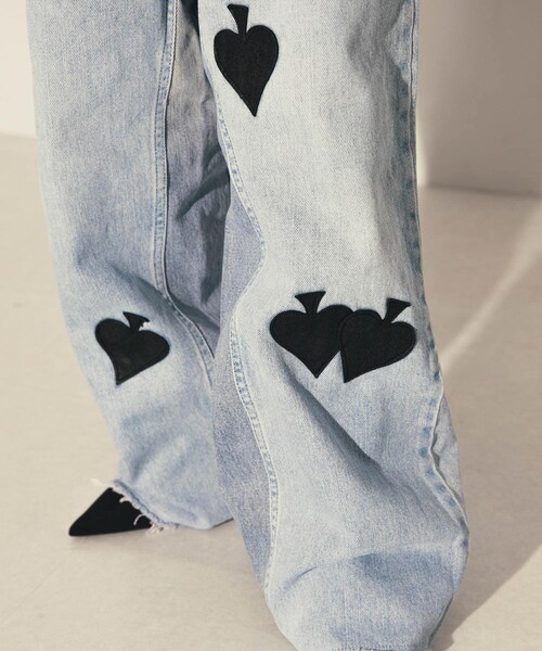 URBAN RESEARCH(アーバンリサーチ)の「TanC TOKYO W.SPADE PATCH BUGGY REMAKE DENIM(デニムパンツ・レディース・BLUE1/BLUE2/BLUE3/BLUE4・28/30)」の7枚目の写真