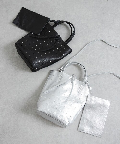 URBAN RESEARCH(アーバンリサーチ)の「スタッズミニトートバッグ(トートバッグ・レディース・BLACK/SILVER・-)」の22枚目の写真
