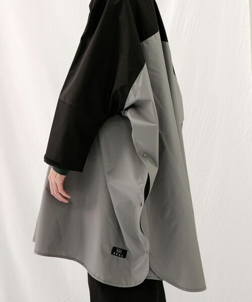 EKAL（エカル）の「Kiu別注ポンチョ（レインコート/ポンチョ・メンズ・BK-GRY/BEG-BK/BEG-CAM・One）」の8枚目の写真