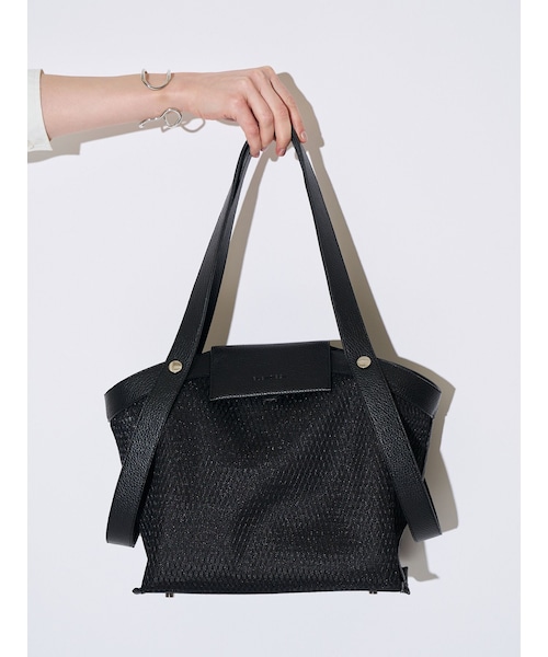 ELENDEEK(エレンディーク)の「2WAY HANDLE MESH BAG(トートバッグ・レディース・オフホワイト/ブラック・F)」の6枚目の写真