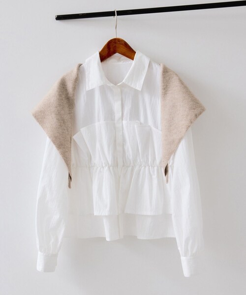 VIS（ビス）の「トライアングルニットスカーフ（バンダナ/スカーフ・レディース・グレー/ベージュ・F）」の2枚目の写真