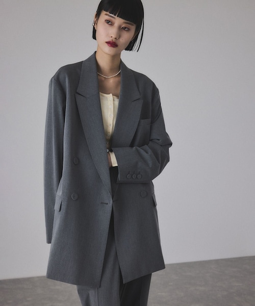 ADAM ET ROPE'(アダムエロペ)の「【サステナブル】ダブルブレストジャケット(テーラードジャケット・レディース・ブラック/グレー/ブラウン系・36/38)」の3枚目の写真