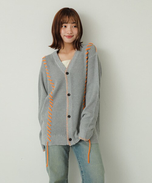 SENSE OF PLACE by URBAN RESEARCH（センスオブプレイスバイアーバンリサーチ）の「『ユニセックス』ブランケットステッチカーディガン（カーディガン/ボレロ・メンズ・L.GRAY/NAVY/PURPLE・M/L）」の7枚目の写真