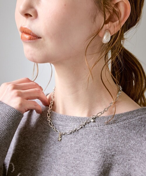 ROPE' PICNIC(ロペピクニック)の「チャームデザインショートネックレス(ネックレス・レディース・ゴールド/シルバー・F)」の13枚目の写真