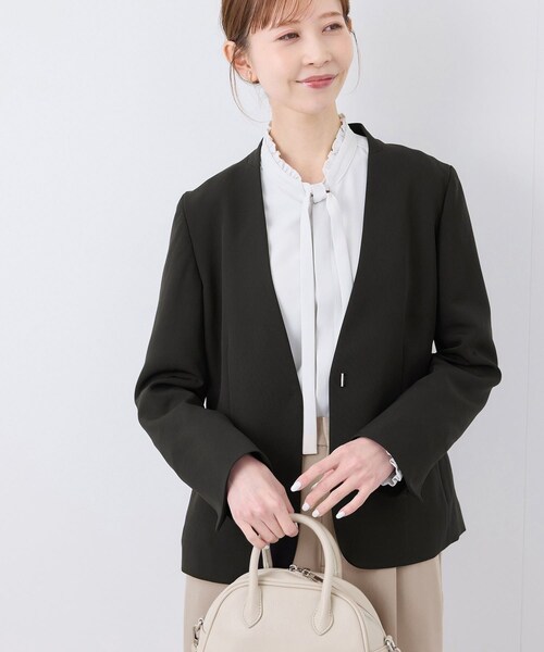 ROPE' PICNIC（ロペピクニック）の「360°ウルトラストレッチ ノーカラージャケット/UVカット・花粉ガード・セットアップ対応（ノーカラージャケット・レディース・ブラック/グレー系/キャメル系/ネイビー・34/36/38/40/42）」の5枚目の写真