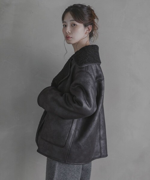 URBAN RESEARCH Sonny Label（アーバンリサーチサニーレーベル）の「リバーシブルフェイクムートンボアコート（ムートンコート・レディース・ブラック/ブラウン・Free）」の8枚目の写真