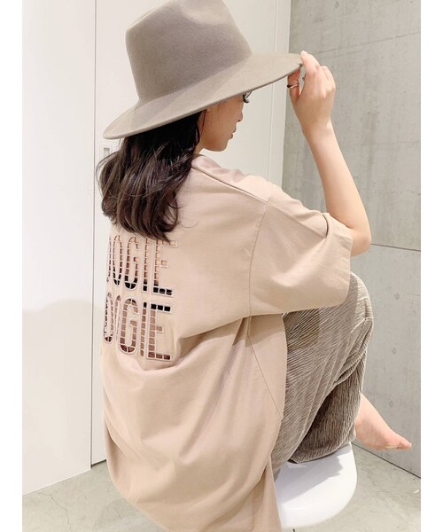 GYDA（ジェイダ）の「BOOGIE WOOGIE BIG Tシャツ（Tシャツ/カットソー・レディース・オフホワイト/チャコールグレー/パープル/ベージュ・F）」の5枚目の写真