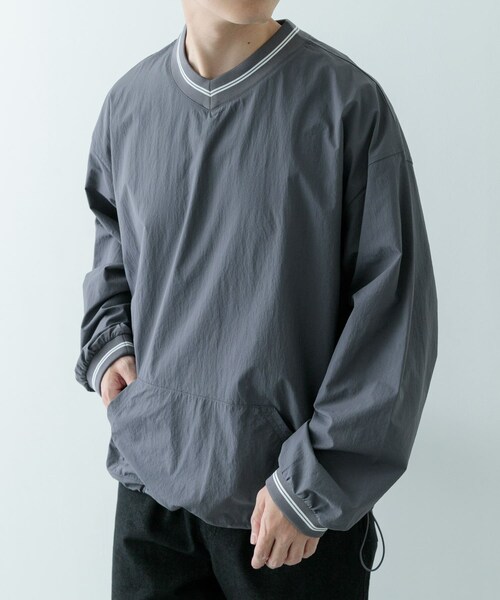 ITEMS URBANRESEARCH（アイテムズ アーバンリサーチ）の「『セットアップ対応』ナイロン ラインリブ ドロストプルオーバー（その他トップス・メンズ・BLK/CHA/NVY・M/L）」の19枚目の写真