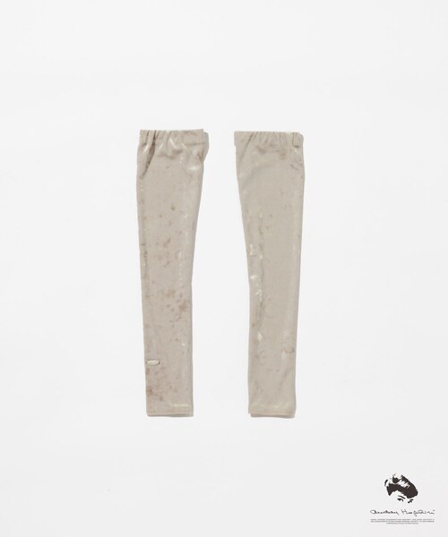 ADAM ET ROPE'（アダムエロペ）の「【AUDREY HEPBURN COLLECTION BY JUN】ベロアアームカバー（手袋・レディース・ブラック/グレー・F）」の9枚目の写真