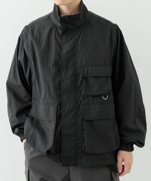 ITEMS URBANRESEARCH（アイテムズ アーバンリサーチ）の「『セットアップ対応』スーパーライトナイロン2wayブルゾン（ブルゾン・メンズ・BLK/CHA・M/L）」の5枚目の写真