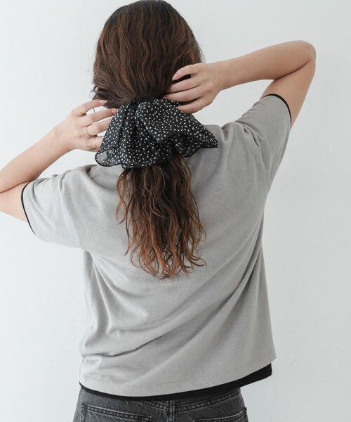 URBAN RESEARCH Sonny Label（アーバンリサーチサニーレーベル）の「ランダムドットシフォンシュシュ（ヘアゴム・レディース・ホワイト/ブラック・One）」の2枚目の写真