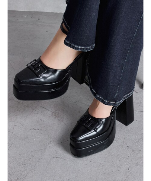 GYDA（ジェイダ）の「GGアンクルストラップチャンキーヒールパンプス（パンプス・レディース・ブラック/レッド・S/M/L）」の5枚目の写真