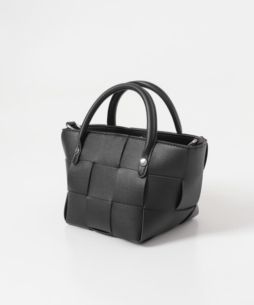 URBAN RESEARCH DOORS（アーバンリサーチドアーズ）の「編み込み2WAYバッグ（ハンドバッグ・レディース・BLACK/SAND・-）」の5枚目の写真