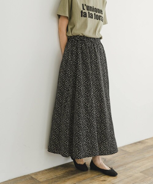 ITEMS URBANRESEARCH（アイテムズ アーバンリサーチ）の「ガラロングスカート（スカート・レディース・BLK/BRN・FREE）」の4枚目の写真