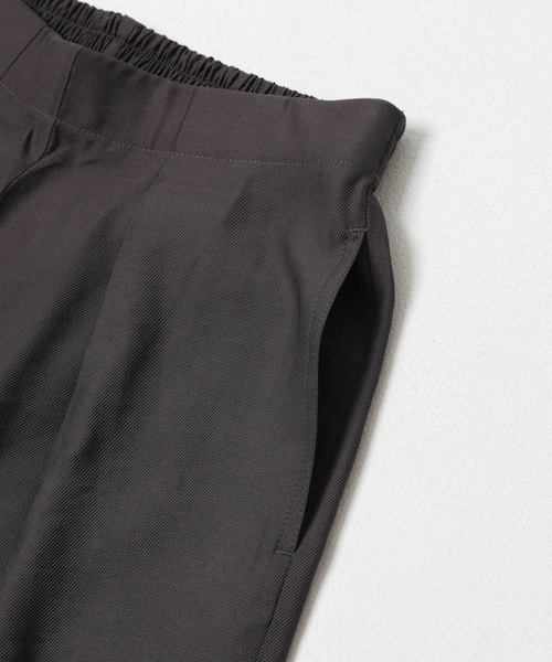 URBAN RESEARCH DOORS(アーバンリサーチドアーズ)の「FORK&SPOON レーヨンナイロンツイルイージーパンツ(その他パンツ・レディース・CHARCOAL/REDBROWN/KHAKI・1/2)」の7枚目の写真