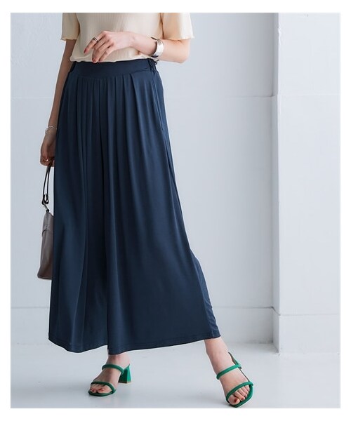 nissen（ニッセン）の「【接触冷感】さらひやカットソーワイドパンツ（接触冷感・UVカット）（７分丈）（パンツ・レディース・カーキ/ネイビー/黒/ネイビー系ストライプ/グレージュ/モカ/【ドロップ】ボルドー/ピスタチオイエロー/グリーン/パープル/オフホワイト・S/M/L/LL/3L/4L/5L/6L/8L/10L）」の11枚目の写真