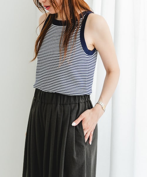 URBAN RESEARCH ROSSO（アーバンリサーチロッソ）の「F by ROSSO　ウォッシャブルミラノリブアメスリニット（ニット/セーター・レディース・BLACK/L/GRAY/BROWN/NAVY×OW・FREE）」の4枚目の写真