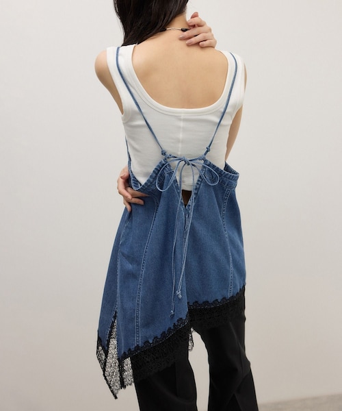 ADAM ET ROPE'(アダムエロペ)の「【WEB限定】レースコンビデニムキャミ(キャミソール・レディース・ブルー/サックス・F)」の1枚目の写真