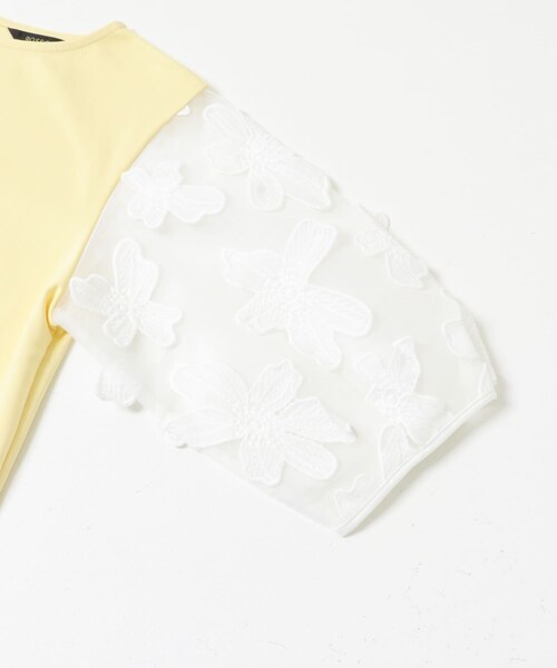 URBAN RESEARCH ROSSO（アーバンリサーチロッソ）の「『WEB限定』フラワードッキングカットソー（Tシャツ/カットソー・レディース・WHITE/BLACK/GRAY/YELLOW・Free）」の15枚目の写真