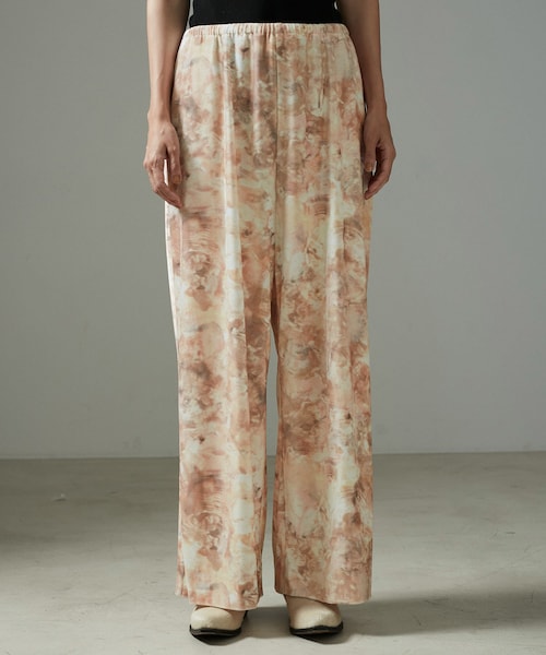 ADAM ET ROPE'（アダムエロペ）の「ストーンウッドプリントベロアパンツ（その他パンツ・レディース・ベージュ・M/S）」の9枚目の写真