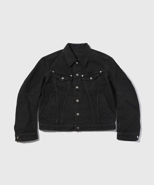 ADAM ET ROPE'（アダムエロペ）の「【NVRFRGT/ネヴァーフォーゲット】3D TRUCKER JACKET（その他アウター・メンズ・チャコール・2/3）」の2枚目の写真
