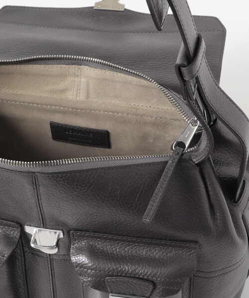 URBAN RESEARCH（アーバンリサーチ）の「LEMAIRE　MEDIUM GEAR BAG（ショルダーバッグ・メンズ・ESPRESSO/DARK MINK・-）」の12枚目の写真
