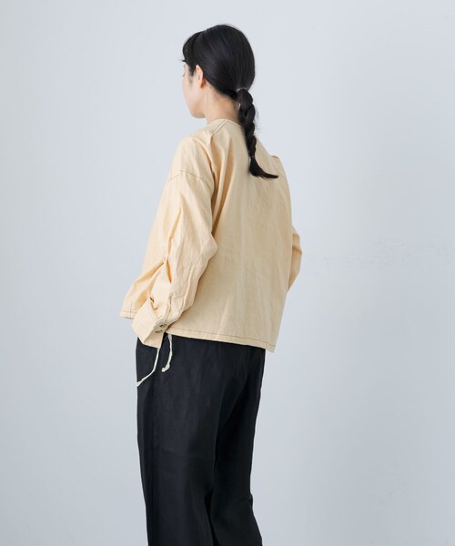 かぐれ(カグレ)の「Vlas Blomme ステッチヨークブラウス(シャツ/ブラウス・レディース・Beige/Black・FREE)」の9枚目の写真