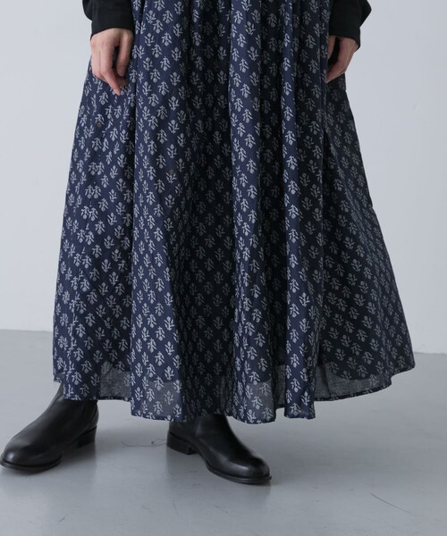 かぐれ（カグレ）の「maison de soil　FLOWER BLOCK PRINT SKIRT（スカート・レディース・NVY/OLV・2）」の13枚目の写真