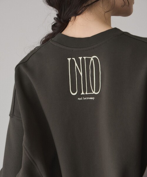 ADAM ET ROPE'(アダムエロペ)の「【サステナブル】ロゴフォルムスウェット(スウェット・レディース・チャコール/キナリ系/ライトグリーン・F)」の17枚目の写真