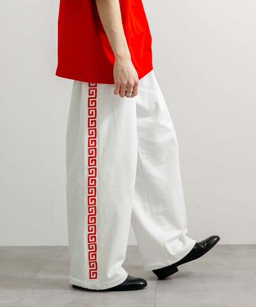 URBAN RESEARCH(アーバンリサーチ)の「551蓬莱×UR SWEAT PANTS(スウェットパンツ・メンズ・OFF/TOP GRAY/BLACK・M/L)」の5枚目の写真