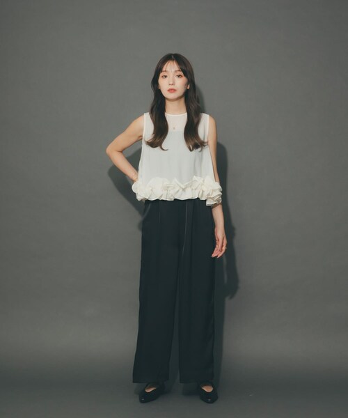 URBAN RESEARCH ROSSO（アーバンリサーチロッソ）の「フリルヘムブラウスセットアップ（つなぎ/オールインワン・レディース・OFF×BK/LBL×BR・Free）」の5枚目の写真