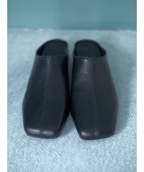 Ungrid（アングリッド）の「スクエアトゥヒールサンダル（サンダル・レディース・ブラック/イエロー・S/M/L/3）」の8枚目の写真