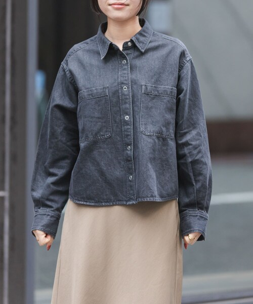 URBAN RESEARCH DOORS(アーバンリサーチドアーズ)の「FORK&SPOON ペーパーブレンドデニムシャツ(シャツ/ブラウス・レディース・BLUE/BLACK・1)」の8枚目の写真