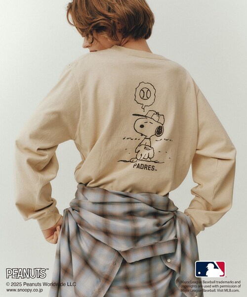 ROPE' PICNIC（ロペピクニック）の「【PEANUTS×MLB COLLECTION by ROPE' PICNIC】ロングスリーブTee（Tシャツ/カットソー・レディース・ホワイト/ホワイト系/ベージュ・F）」の4枚目の写真