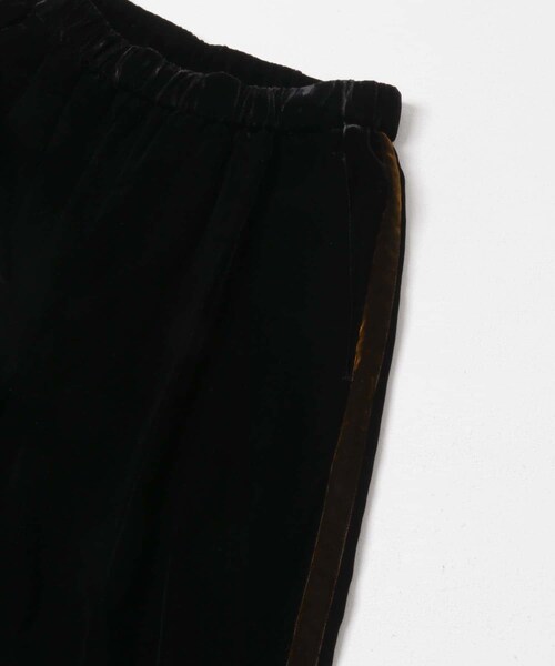 URBAN RESEARCH(アーバンリサーチ)の「サイドラインベロアイージーパンツ(その他パンツ・レディース・BROWN/BLACK・36/38)」の15枚目の写真