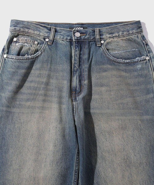 ADAM ET ROPE'(アダムエロペ)の「【CODA/コーダ】FADED DIRTY INDIGO WASHED BREAK CUT FLARED JEANS(デニムパンツ・メンズ・ブルー系・0/1/2)」の5枚目の写真