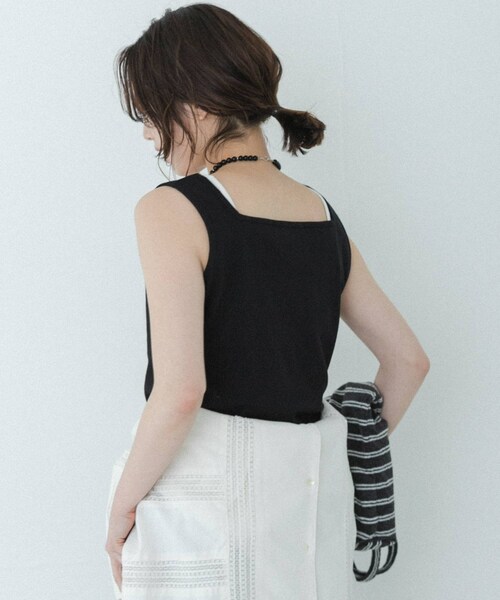 URBAN RESEARCH Sonny Label(アーバンリサーチサニーレーベル)の「『UR TECH』スクエアネックタンクトップ(タンクトップ・レディース・オフ/ブラック/ブラウン・Free)」の14枚目の写真