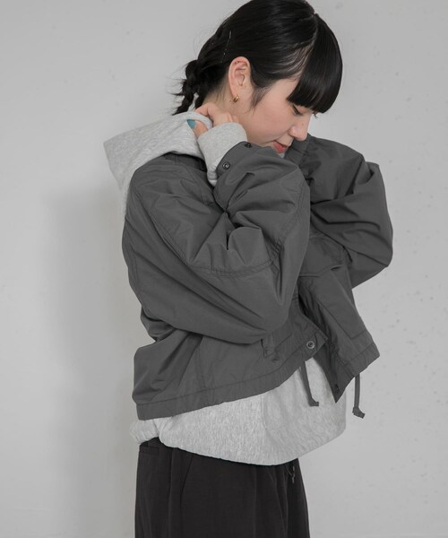 EKAL(エカル)の「THE NORTH FACE PURPLE LABEL 65/35 Field Cropped Jacket(ブルゾン・レディース・A GRAY/BROWN・S/M)」の5枚目の写真