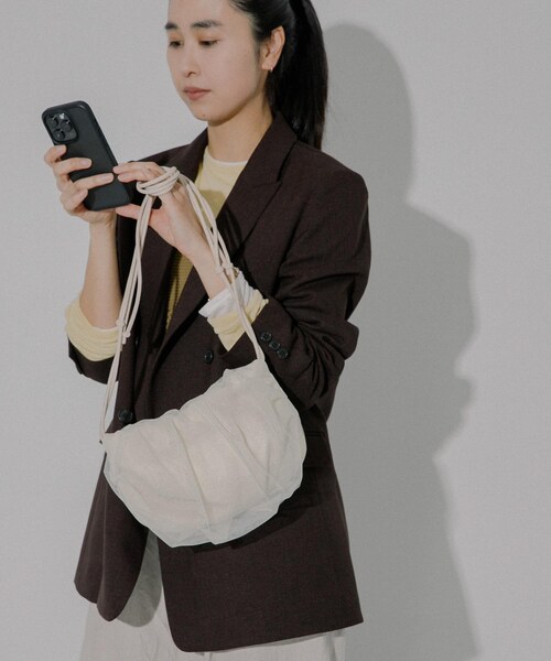 RODE SKO（ロデスコ）の「hun RODESKO　Tulle mini（ショルダーバッグ・レディース・BLACK/OYSTER・one）」の4枚目の写真