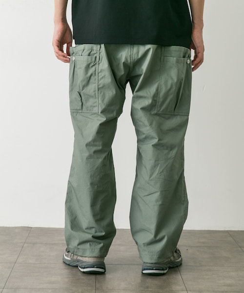 URBAN RESEARCH DOORS（アーバンリサーチドアーズ）の「SASSAFRAS　Overgrown Pants（その他パンツ・メンズ・Black/Gray・S/M/L）」の22枚目の写真