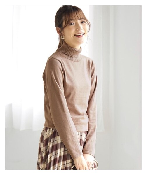 nissen（ニッセン）の「大きいサイズ 優しい肌触りの定番タートルネックセーター（ニット/セーター・レディース・オフホワイト/杢グレー/黒/コバルトブルー/セルリアンブルー/モカ/パープル・L/LL/3L/4L/5L/6L/8L/10L）」の4枚目の写真