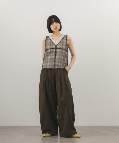 KBF（ケイビーエフ）の「シアーチェックベストSETトップス（タンクトップ・レディース・BRN×BRN/KHAKI×OAT/NAVY×NAVY・One）」の17枚目の写真