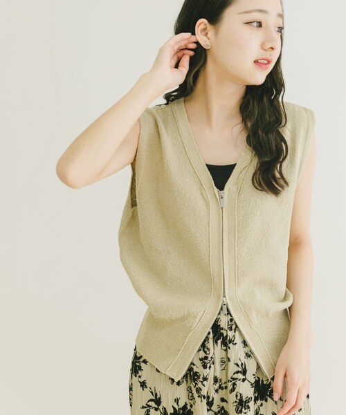 ITEMS URBANRESEARCH（アイテムズ アーバンリサーチ）の「ブークレジップベスト（ベスト・レディース・BEG/NVY/MOC・FREE）」の16枚目の写真