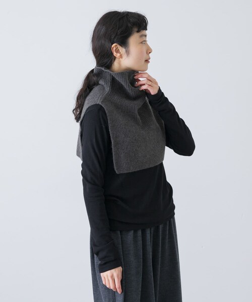 かぐれ（カグレ）の「TICCA　ヤクニットスヌード（ストール/ショール・レディース・ivory/light blue/grey・FREE）」の8枚目の写真