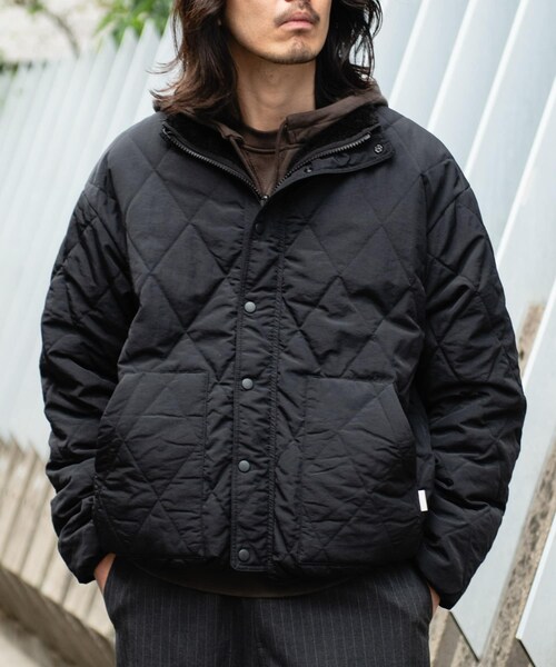 URBAN RESEARCH Sonny Label（アーバンリサーチサニーレーベル）の「リバーシブルスタンドブルゾン（ブルゾン・メンズ・ブラック/ネイビー・M/L/XL）」の4枚目の写真