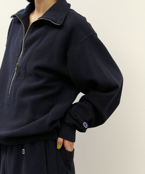 ADAM ET ROPE'(アダムエロペ)の「【Champion for ADAM ET ROPE'】別注 SWEAT HALF ZIP(スウェット・レディース・オフホワイト/ブラウン系/ネイビー・F)」の12枚目の写真